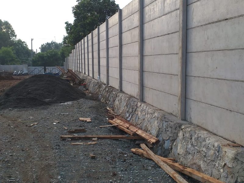 Panel pagar KIIC Karawang