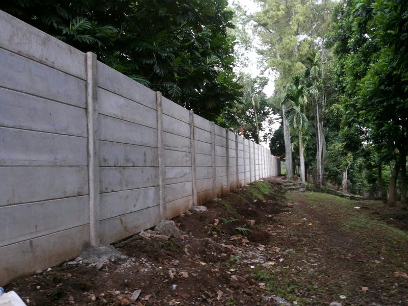 Panel pagar proyek Sentra Duta